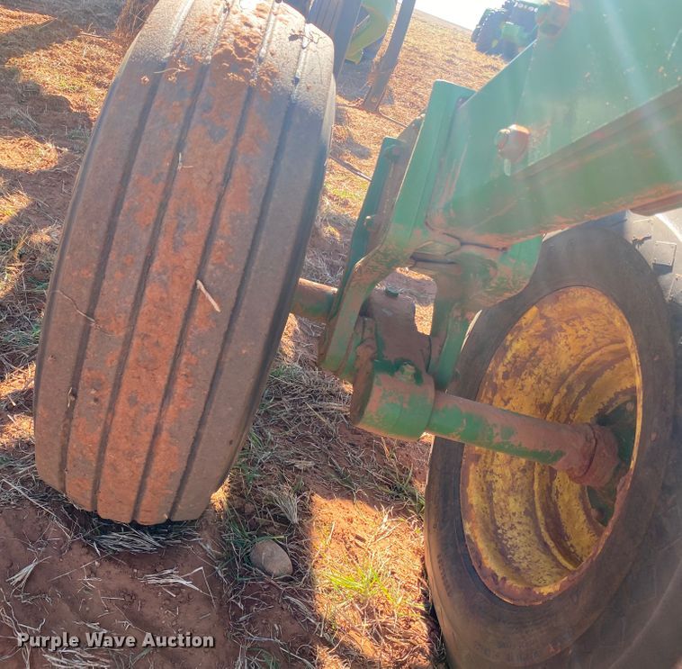 image for item DN0017 John Deere 2410  field cultivator