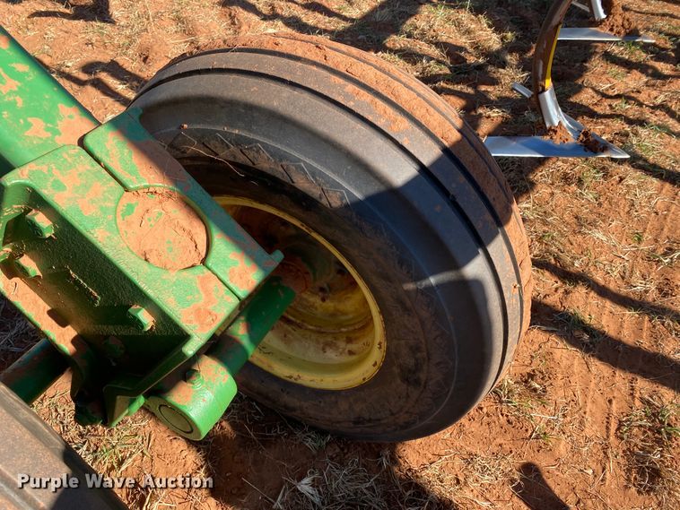 image for item DN0017 John Deere 2410  field cultivator