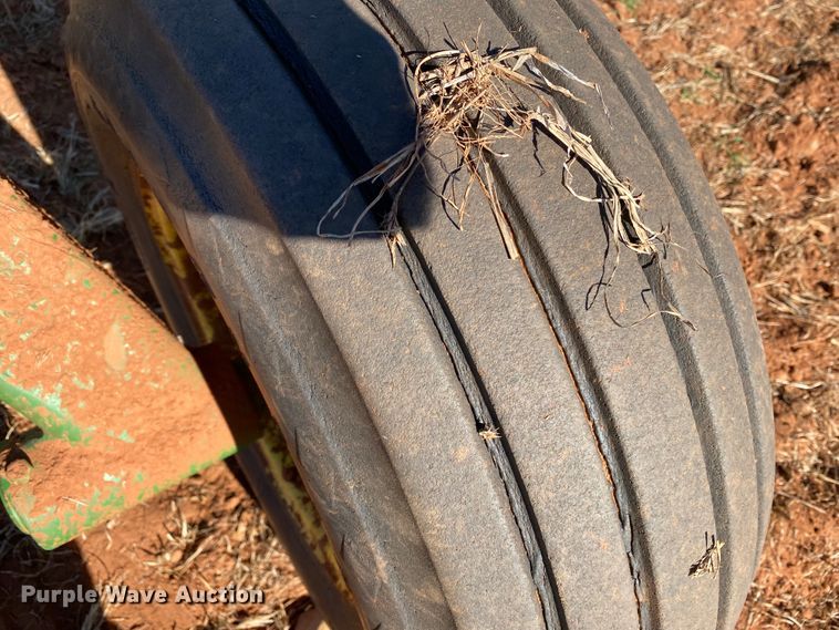 image for item DN0017 John Deere 2410  field cultivator