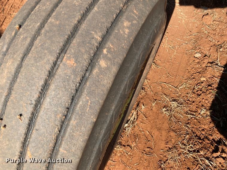 image for item DN0017 John Deere 2410  field cultivator