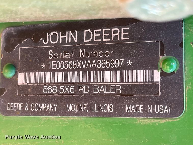 image for item DN0018 2010 John Deere 568  round baler