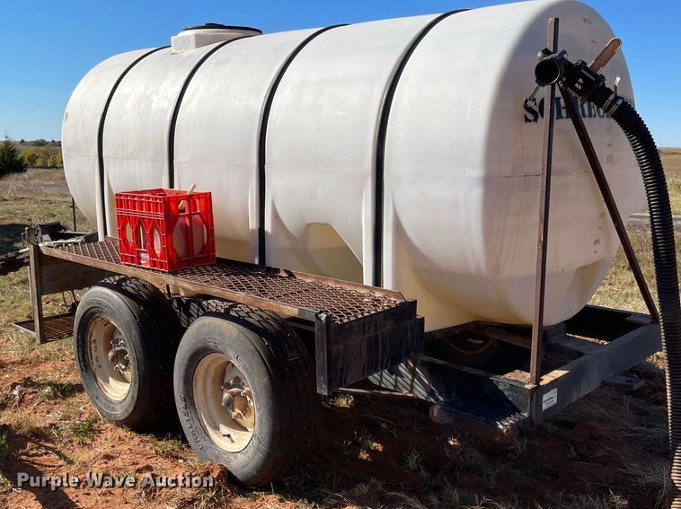 image for item DN0020 Nurse tank trailer