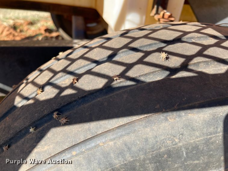 image for item DN0020 Nurse tank trailer