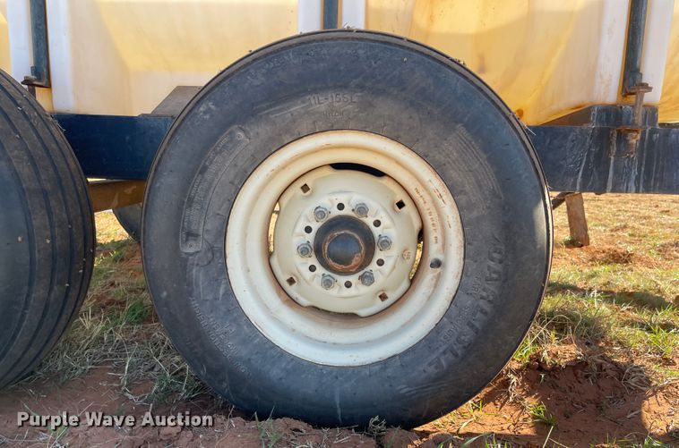 image for item DN0020 Nurse tank trailer