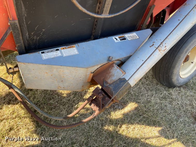 image for item DN0021 Ficklin 435  gravity wagon