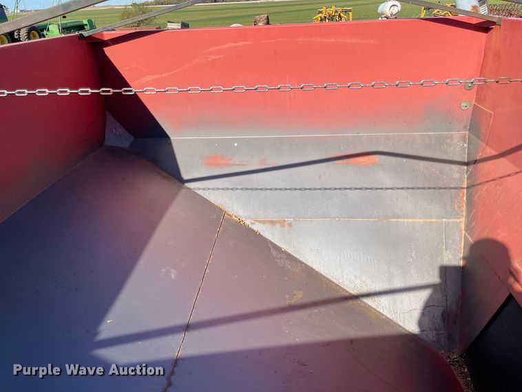 image for item DN0021 Ficklin 435  gravity wagon