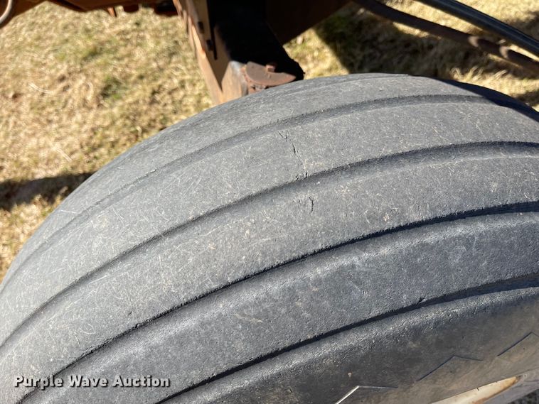 image for item DN0021 Ficklin 435  gravity wagon