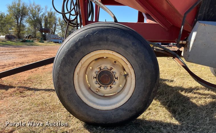 image for item DN0021 Ficklin 435  gravity wagon