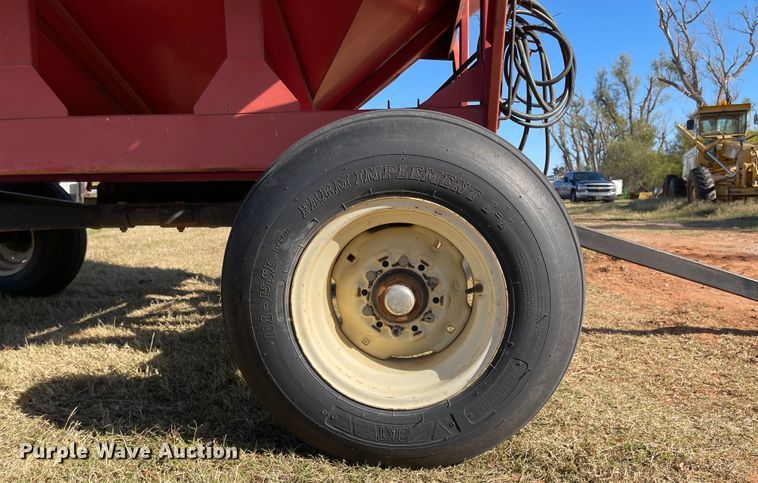 image for item DN0021 Ficklin 435  gravity wagon