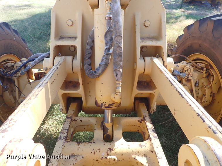 image for item DN0022 1992 John Deere 772B  motor grader