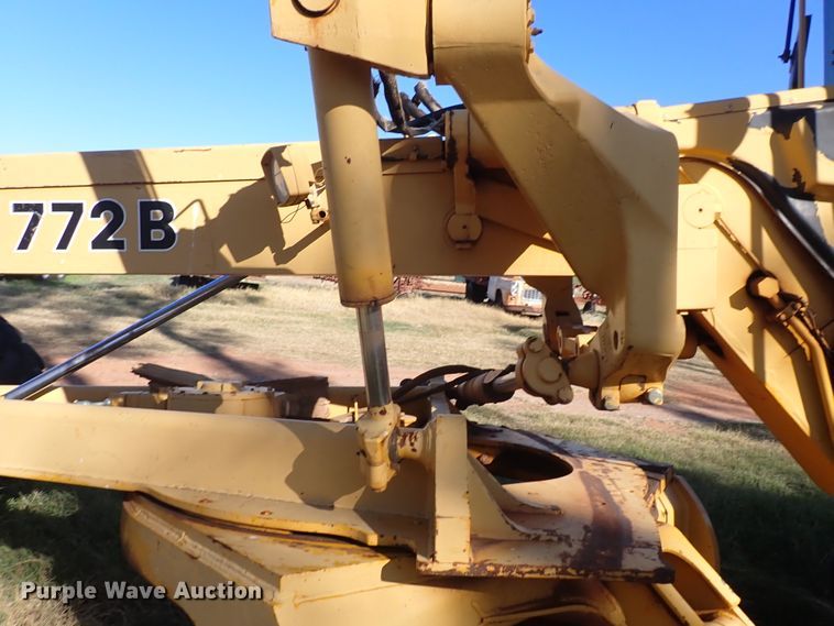 image for item DN0022 1992 John Deere 772B  motor grader