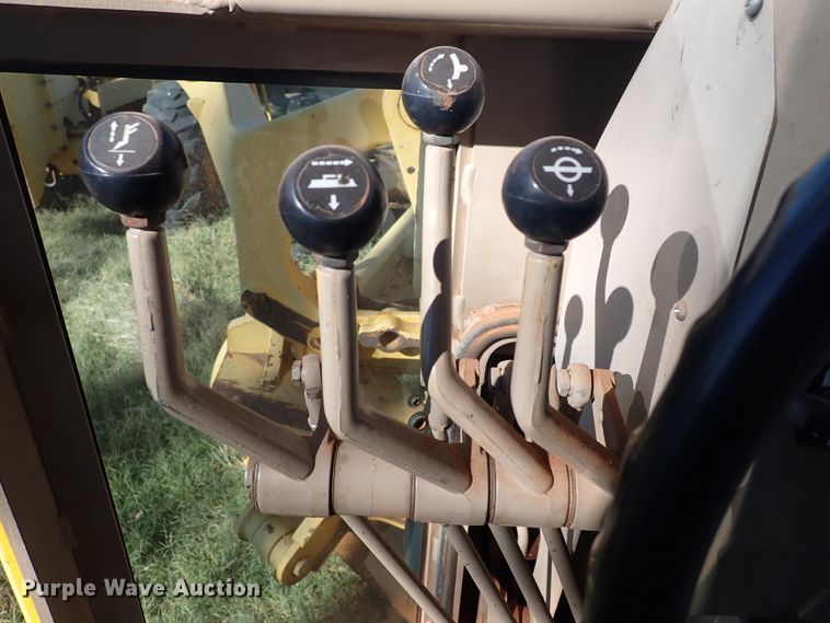 image for item DN0022 1992 John Deere 772B  motor grader