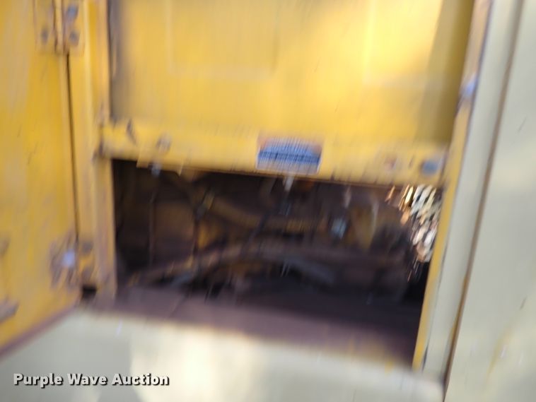 image for item DN0022 1992 John Deere 772B  motor grader