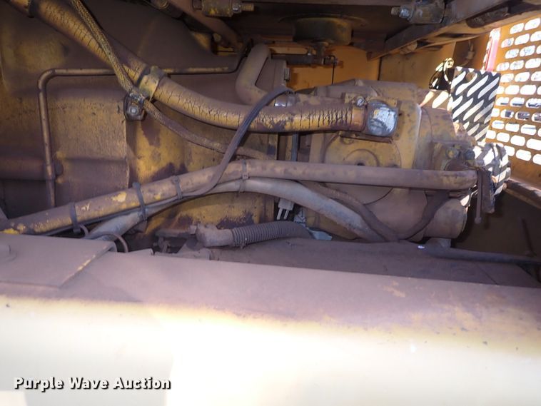 image for item DN0022 1992 John Deere 772B  motor grader