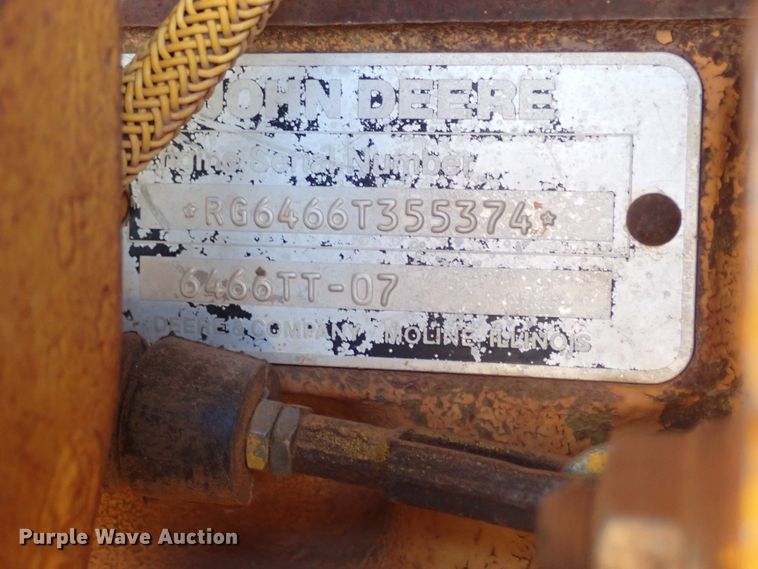 image for item DN0022 1992 John Deere 772B  motor grader