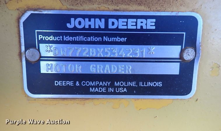 image for item DN0022 1992 John Deere 772B  motor grader