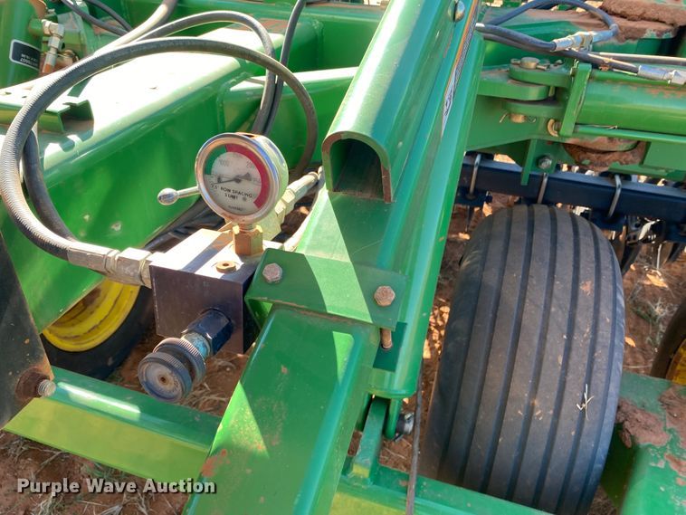 image for item DN0023 John Deere 455  grain drill