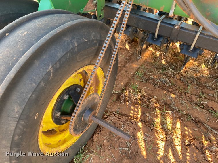 image for item DN0023 John Deere 455  grain drill