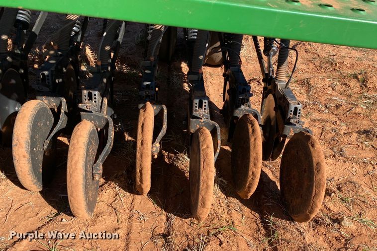 image for item DN0023 John Deere 455  grain drill