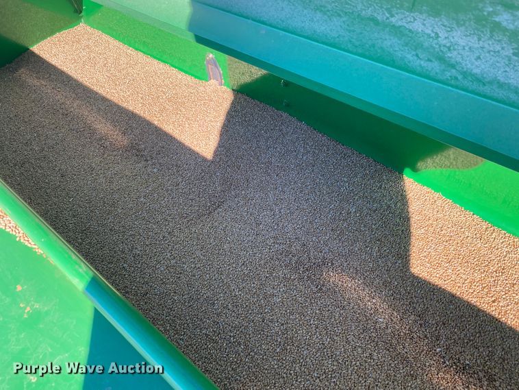 image for item DN0023 John Deere 455  grain drill