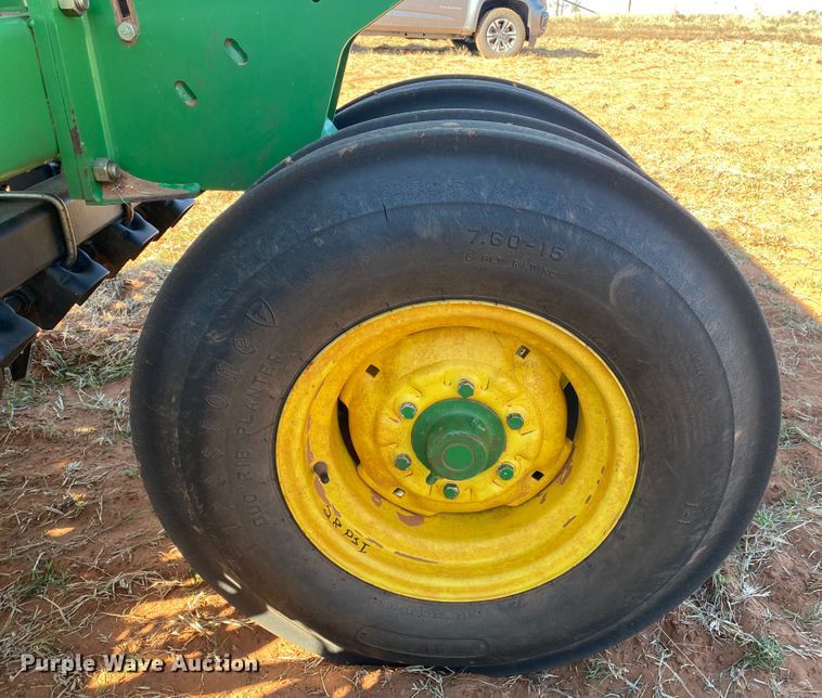 image for item DN0023 John Deere 455  grain drill