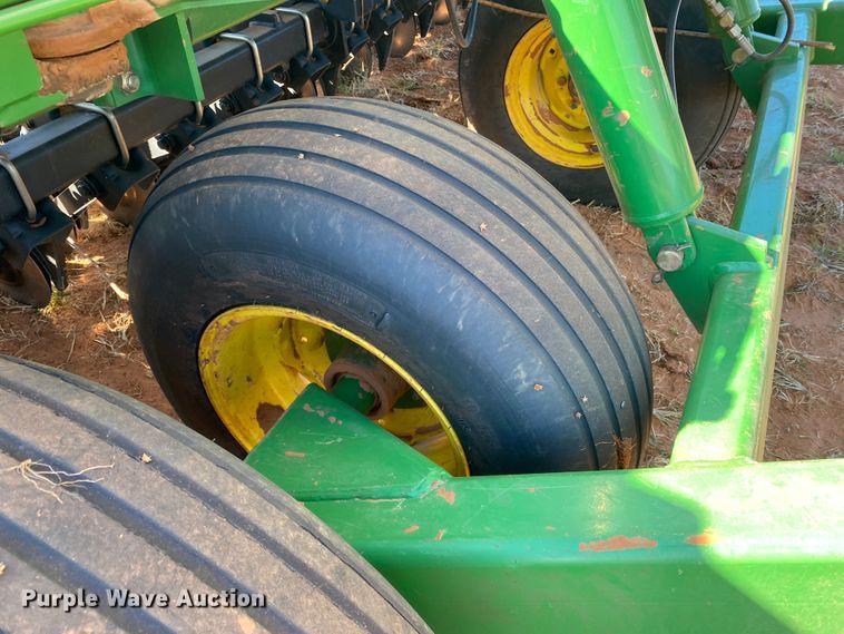 image for item DN0023 John Deere 455  grain drill