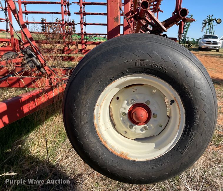 image for item DN0025 McFarlane HDL1050-16  spike tooth harrow