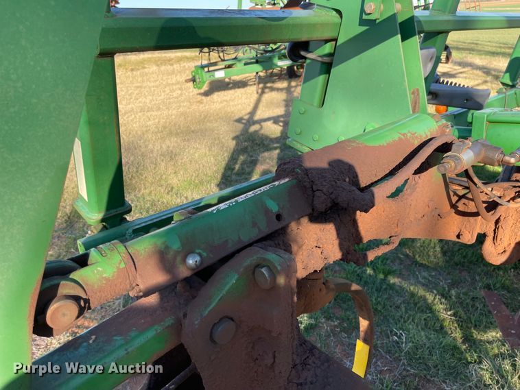 image for item DN0026 John Deere 2410  field cultivator