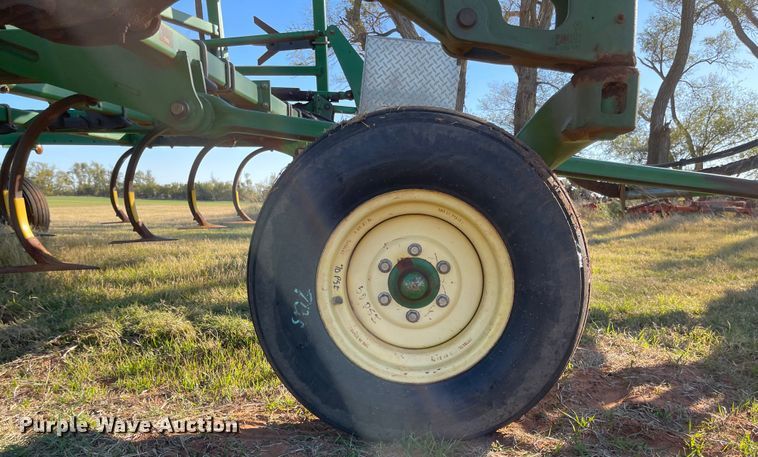 image for item DN0026 John Deere 2410  field cultivator