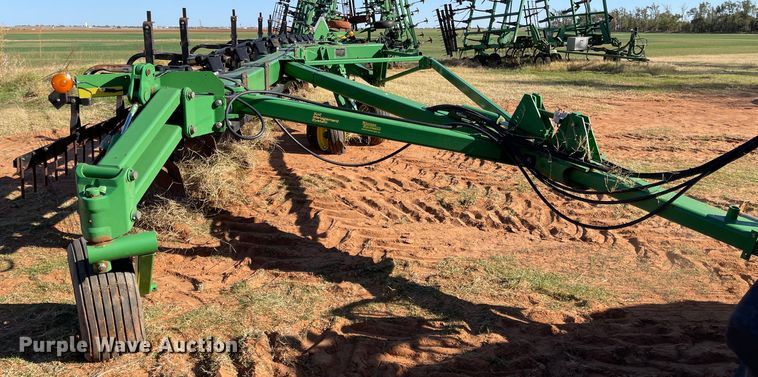 image for item DN0027 John Deere 3710  ten bottom plow