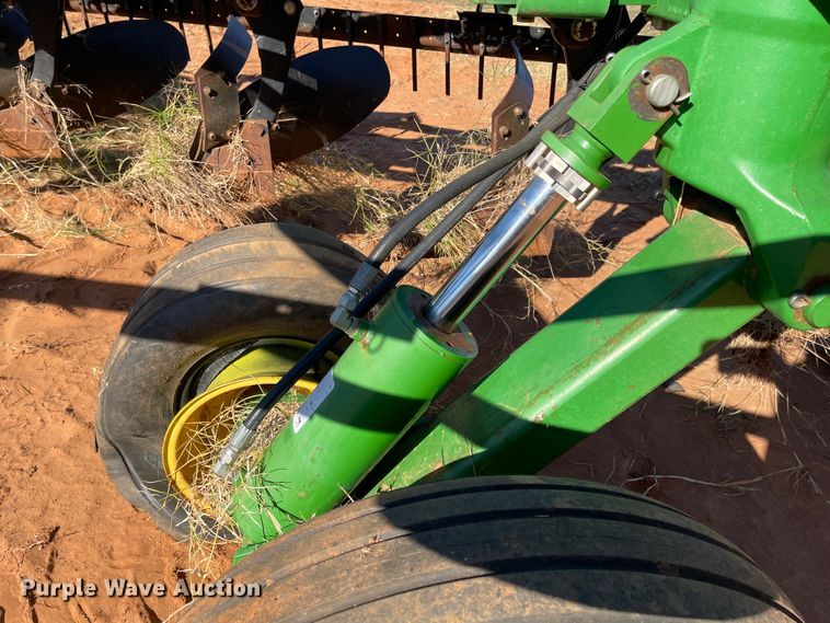 image for item DN0027 John Deere 3710  ten bottom plow