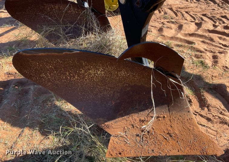 image for item DN0027 John Deere 3710  ten bottom plow