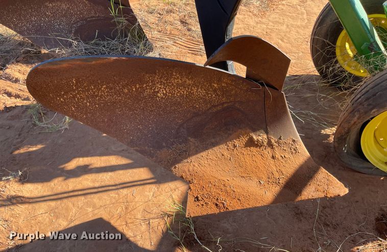 image for item DN0027 John Deere 3710  ten bottom plow