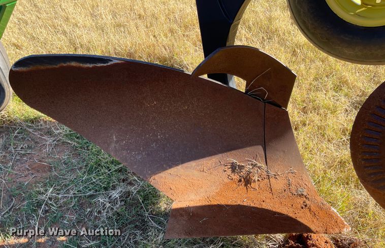 image for item DN0027 John Deere 3710  ten bottom plow