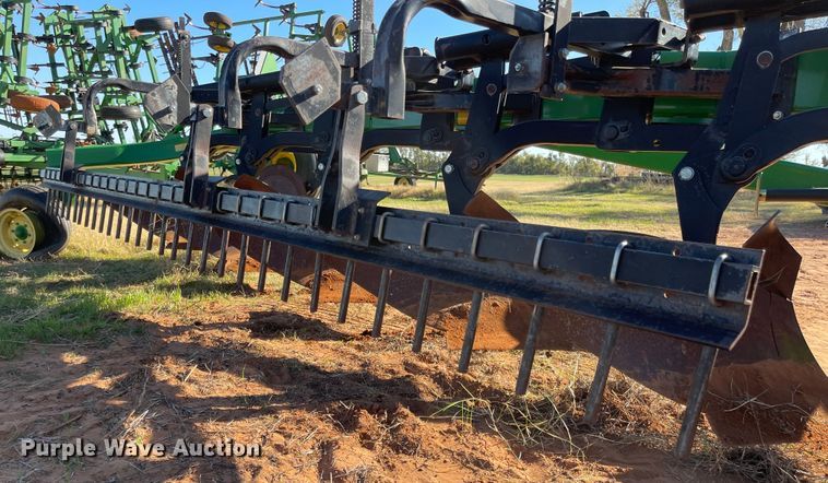 image for item DN0027 John Deere 3710  ten bottom plow