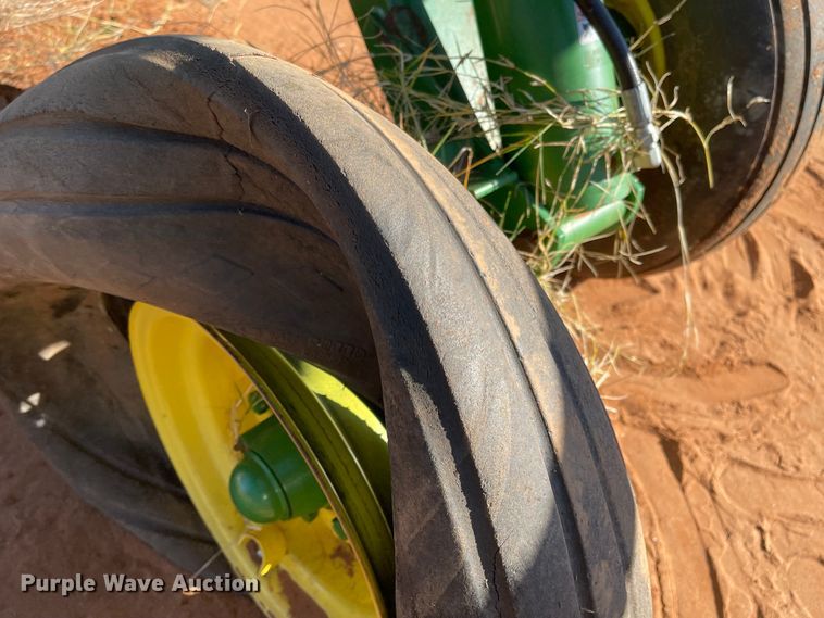 image for item DN0027 John Deere 3710  ten bottom plow