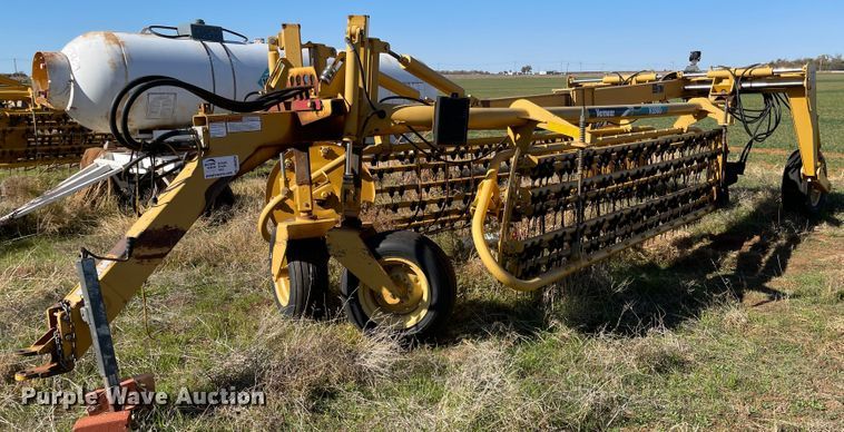 image for item DN0028 Vermeer R2800  hay rake