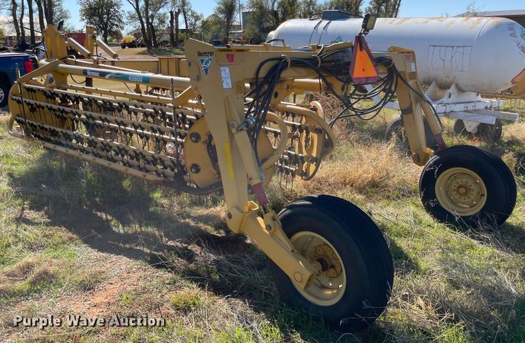 image for item DN0028 Vermeer R2800  hay rake