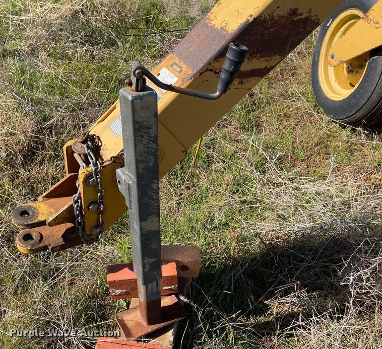 image for item DN0028 Vermeer R2800  hay rake