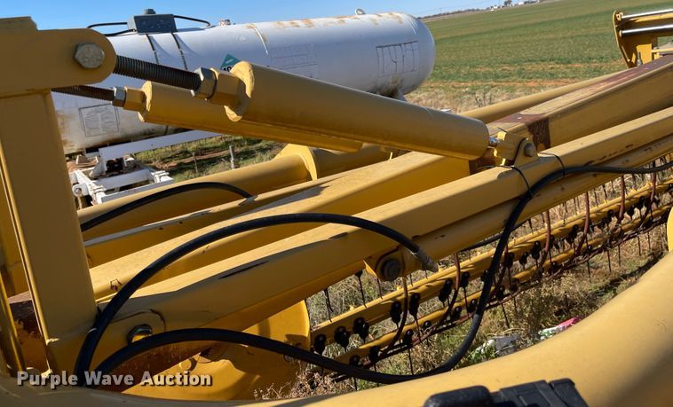 image for item DN0028 Vermeer R2800  hay rake