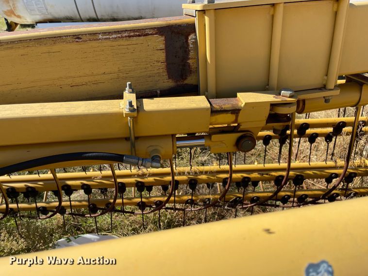 image for item DN0028 Vermeer R2800  hay rake