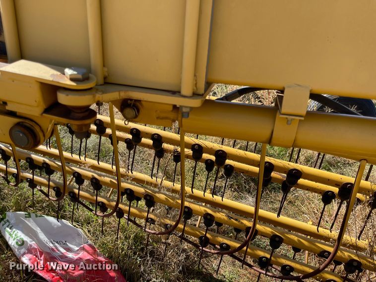 image for item DN0028 Vermeer R2800  hay rake
