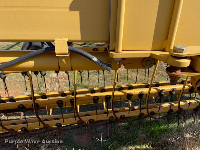 image for item DN0028 Vermeer R2800  hay rake