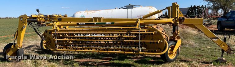 image for item DN0029 Vermeer R2800  hay rake