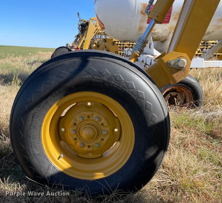 image for item DN0029 Vermeer R2800  hay rake