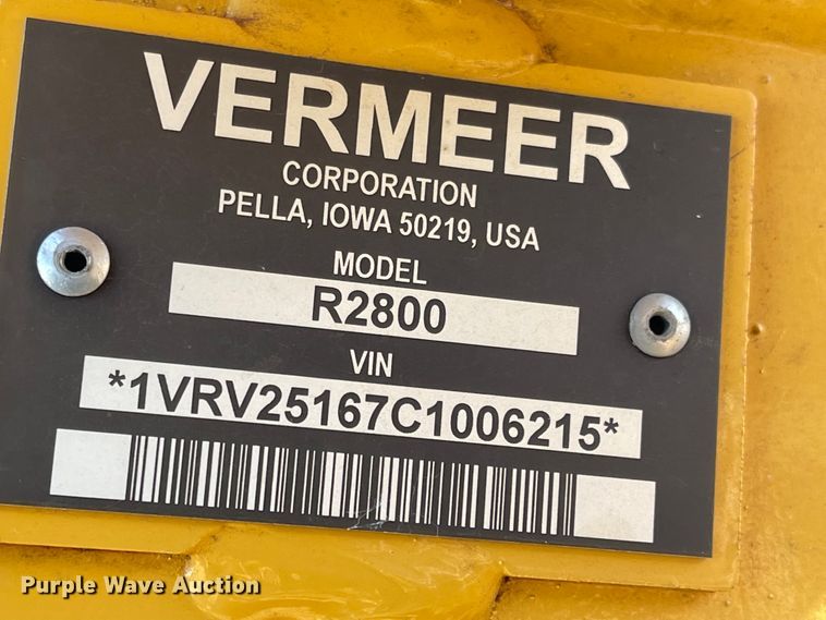 image for item DN0029 Vermeer R2800  hay rake