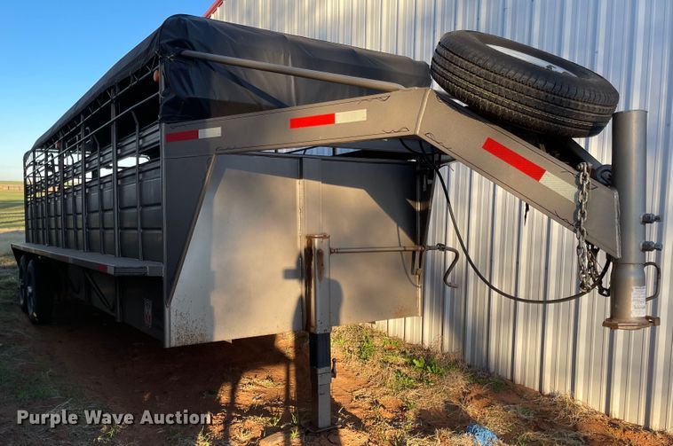 image for item DN0031 2012 W-W  livestock trailer