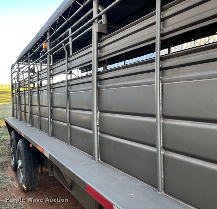 image for item DN0031 2012 W-W  livestock trailer