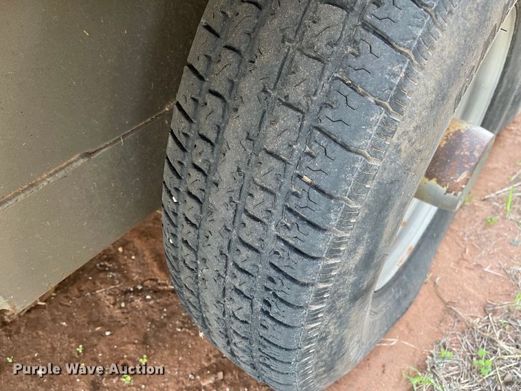 image for item DN0031 2012 W-W  livestock trailer