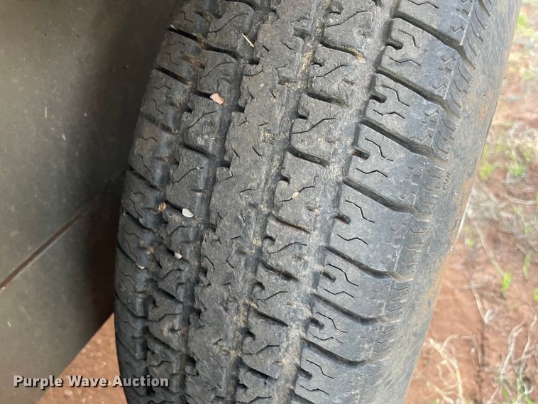 image for item DN0031 2012 W-W  livestock trailer